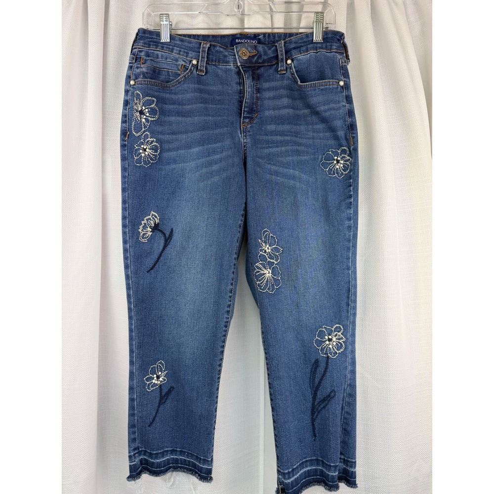 Bandolino Millie Capri Jeans Womens 6 Blue Floral Embroidered Frayed Hem Pearl